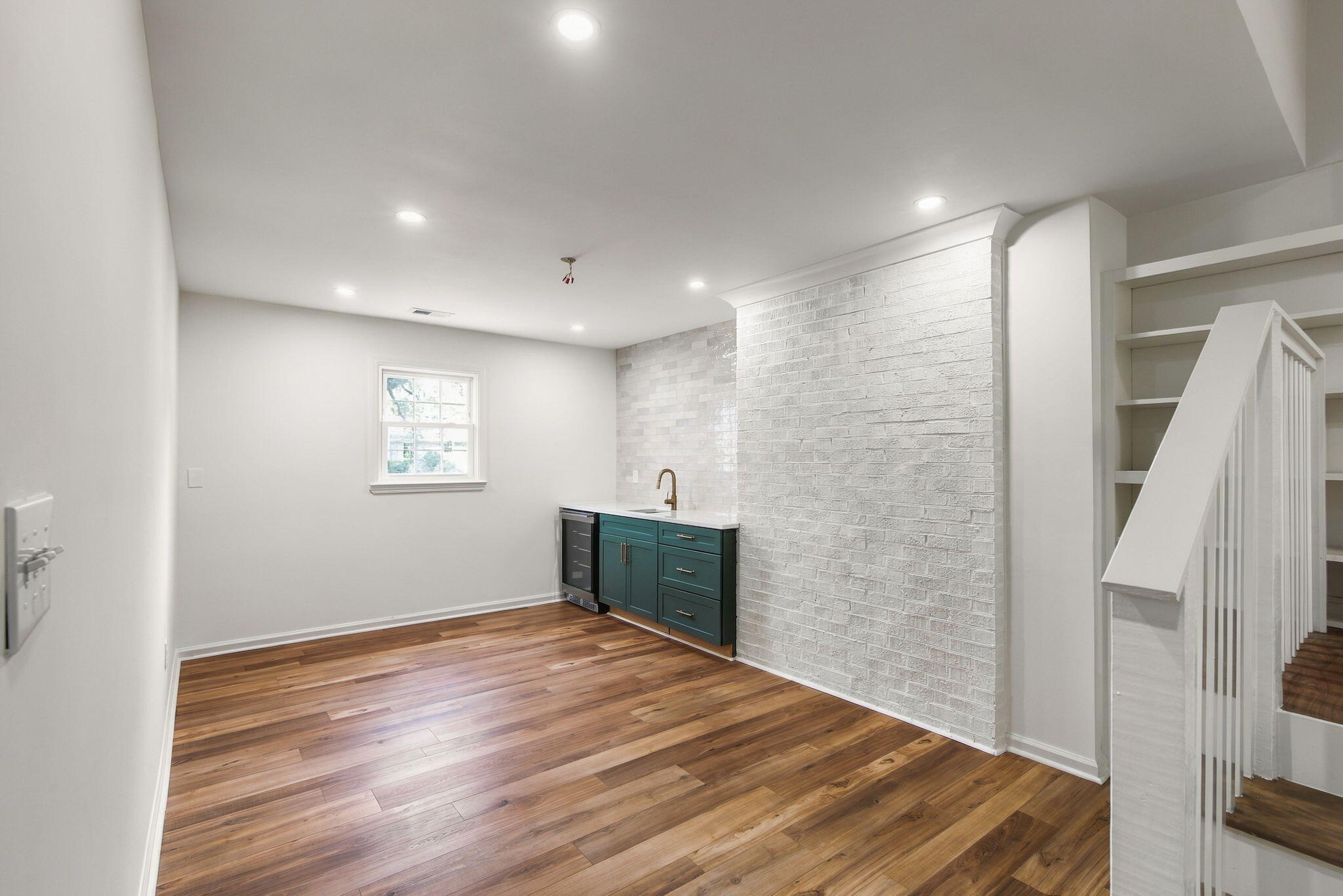 28 Farmfield Avenue