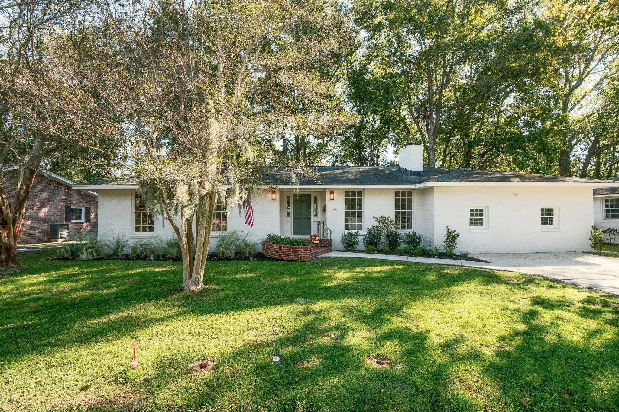 28 Farmfield Avenue