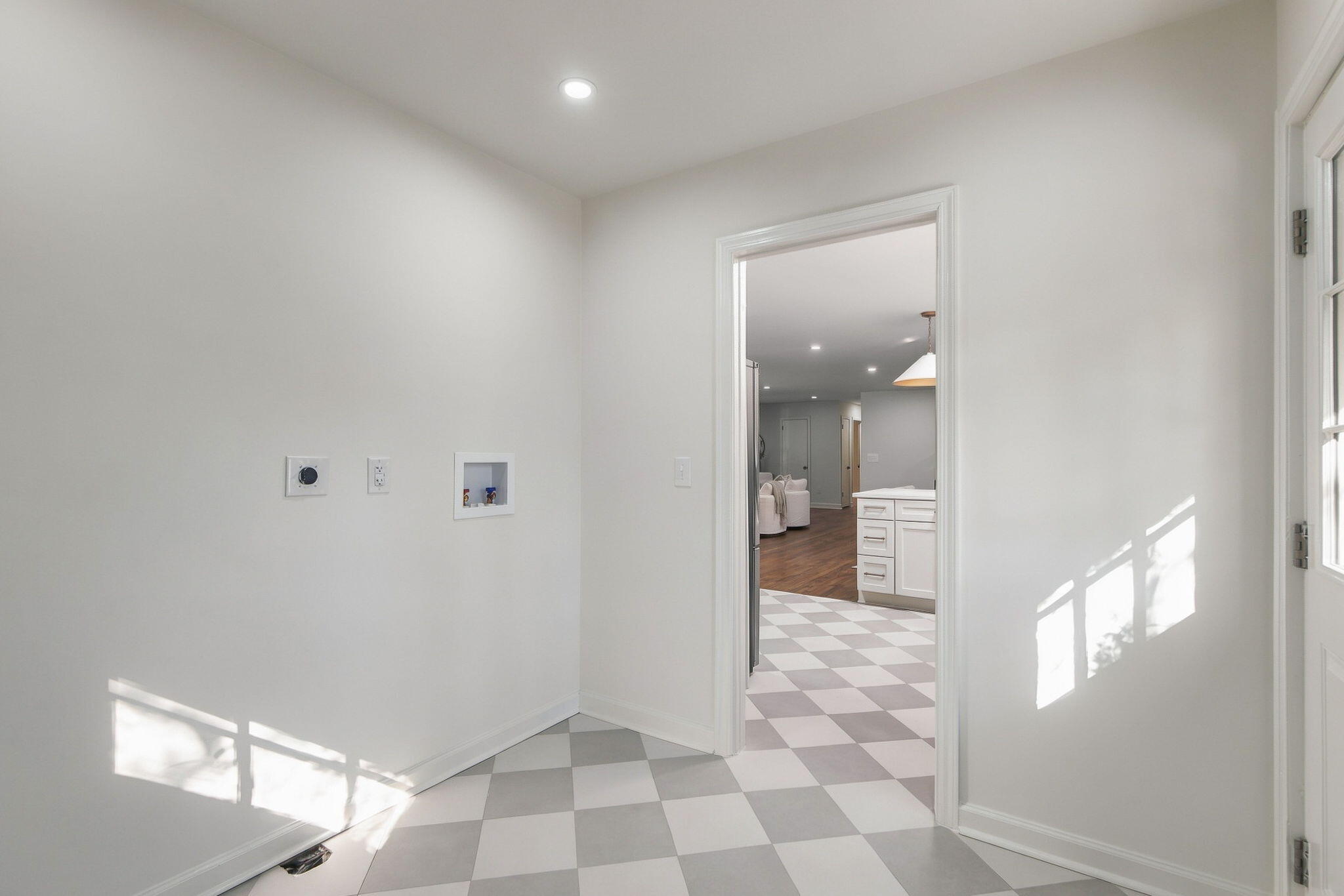 28 Farmfield Avenue
