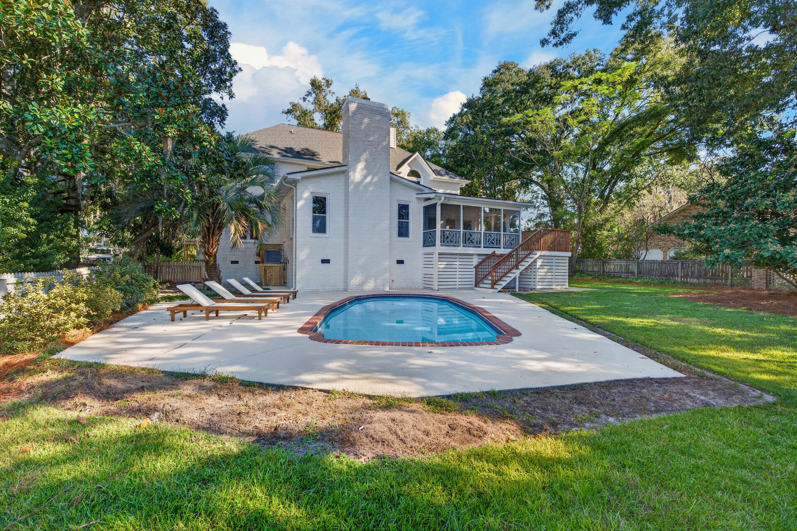 1635 Seignious Drive