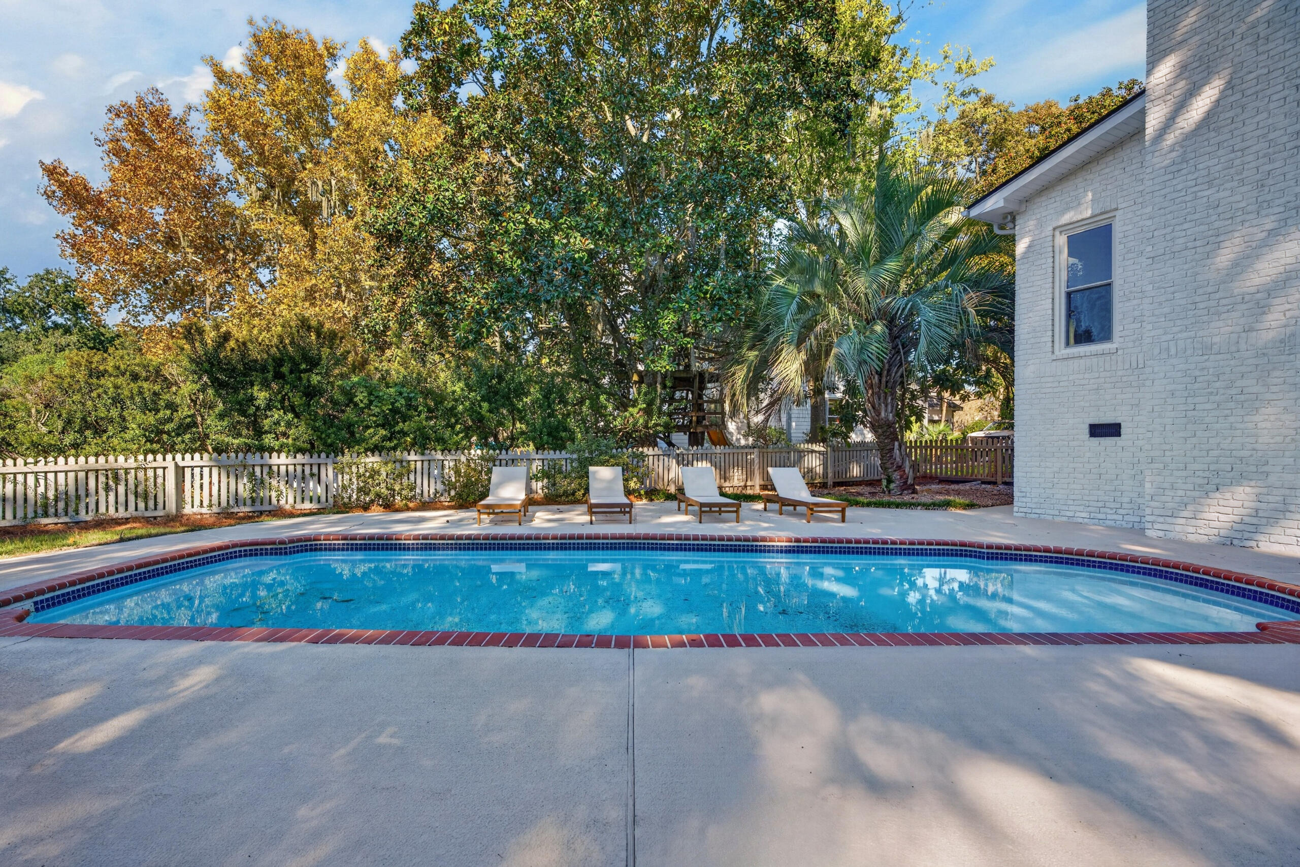1635 Seignious Drive