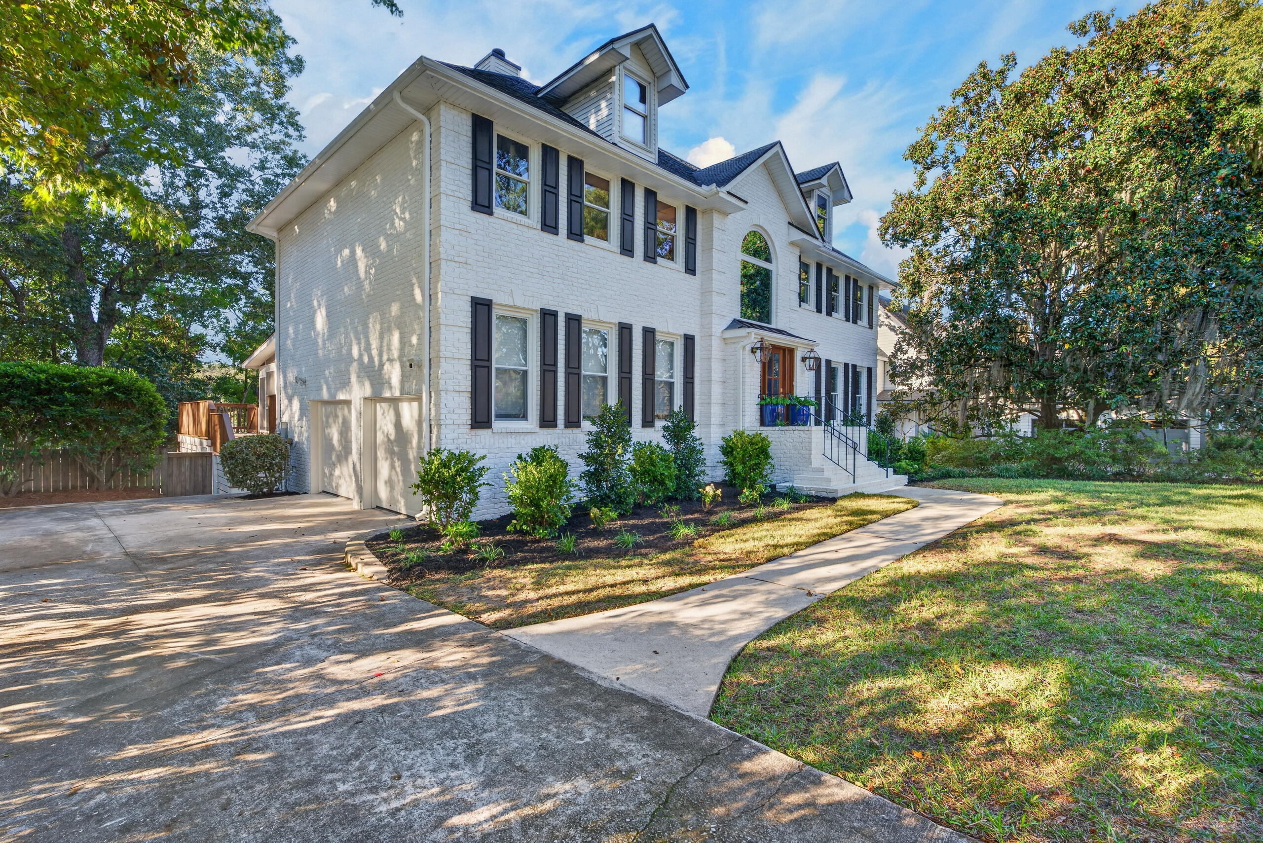 1635 Seignious Drive