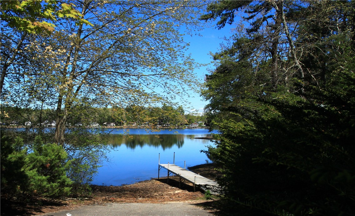15 Wood Cove Drive