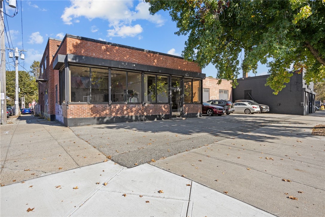 1200 Broad Street