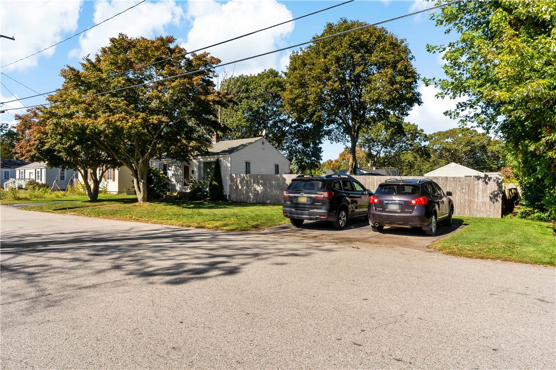 81 Easton Avenue