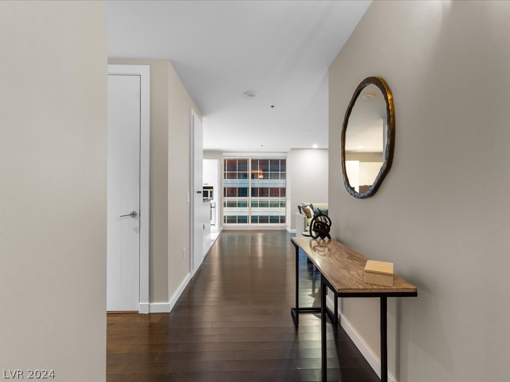 4575 Dean Martin Drive 2912