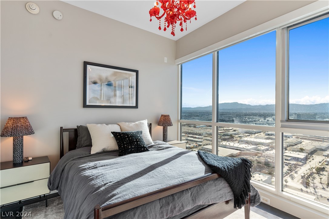 4575 Dean Martin Drive 2912