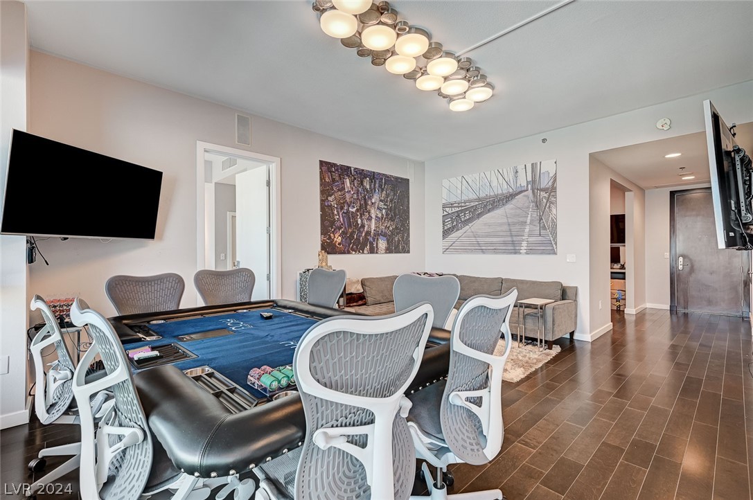 4525 Dean Martin Drive 1107