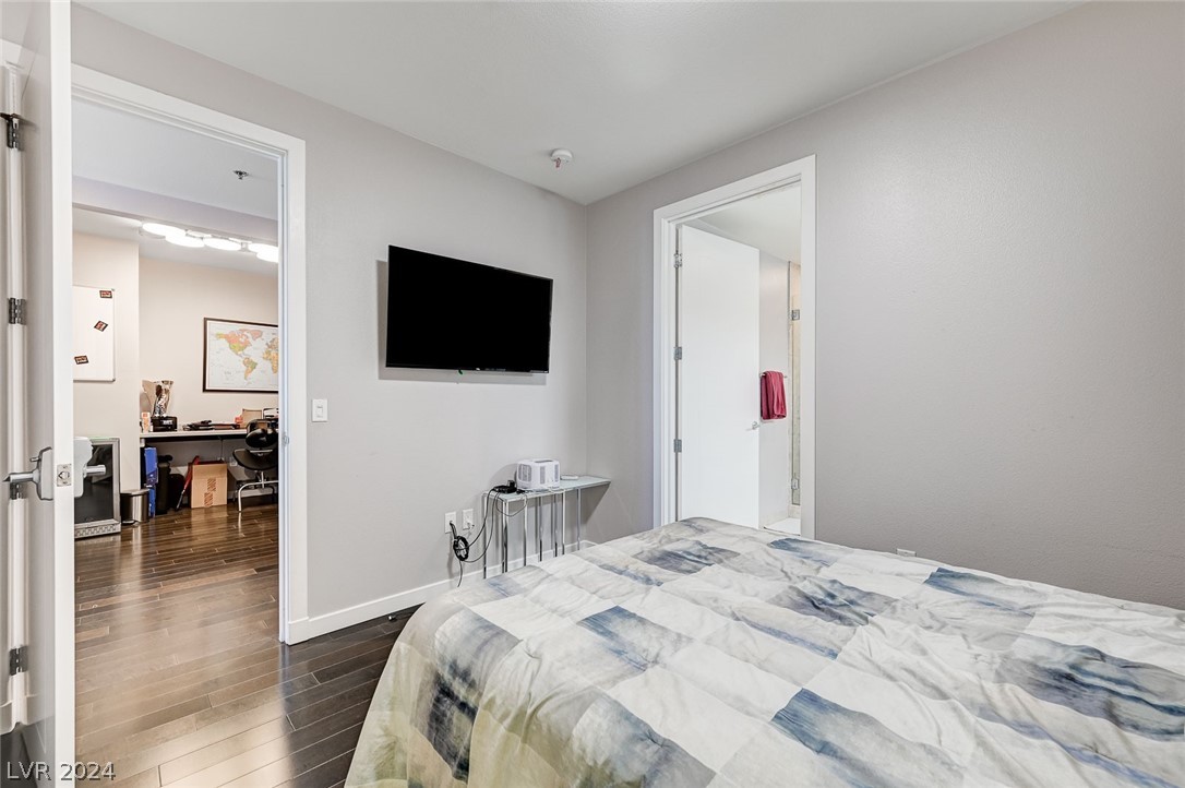 4525 Dean Martin Drive 1107