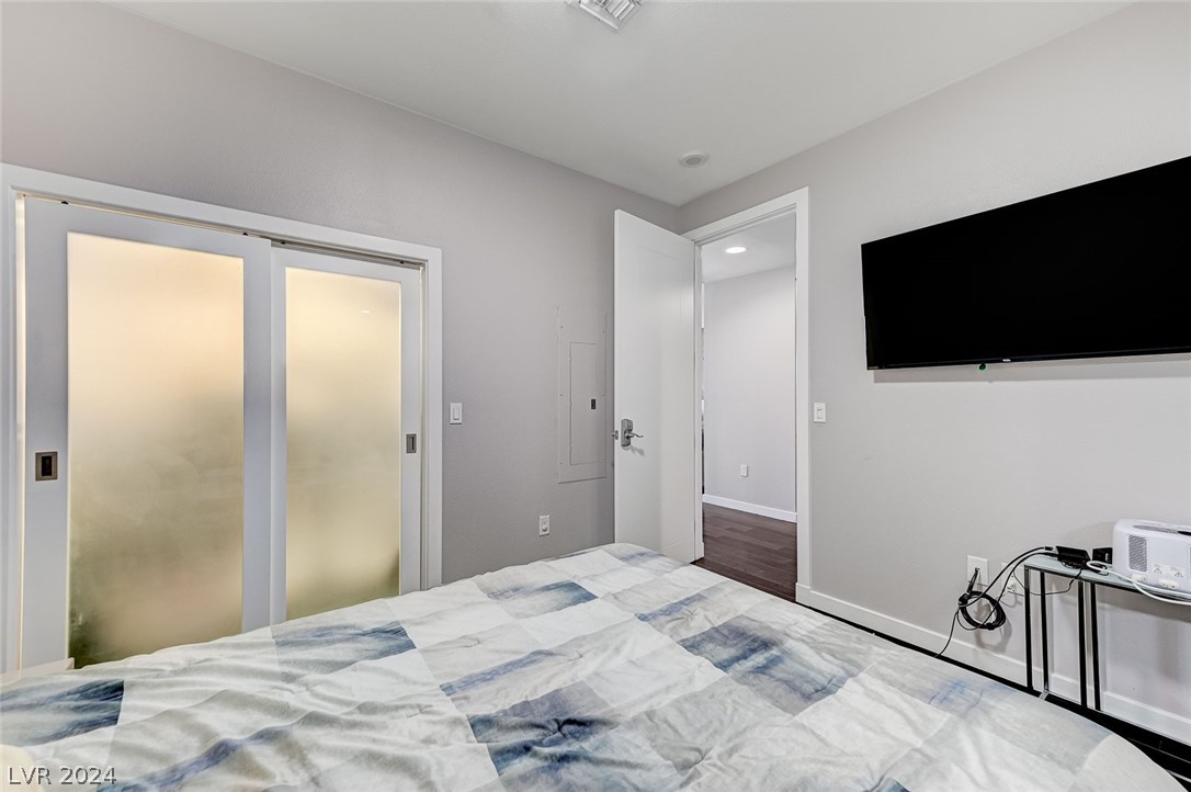4525 Dean Martin Drive 1107