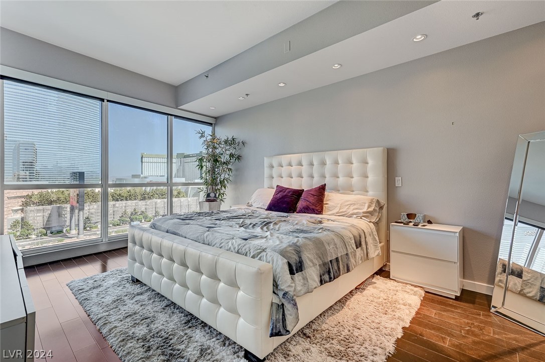 4525 Dean Martin Drive 1107