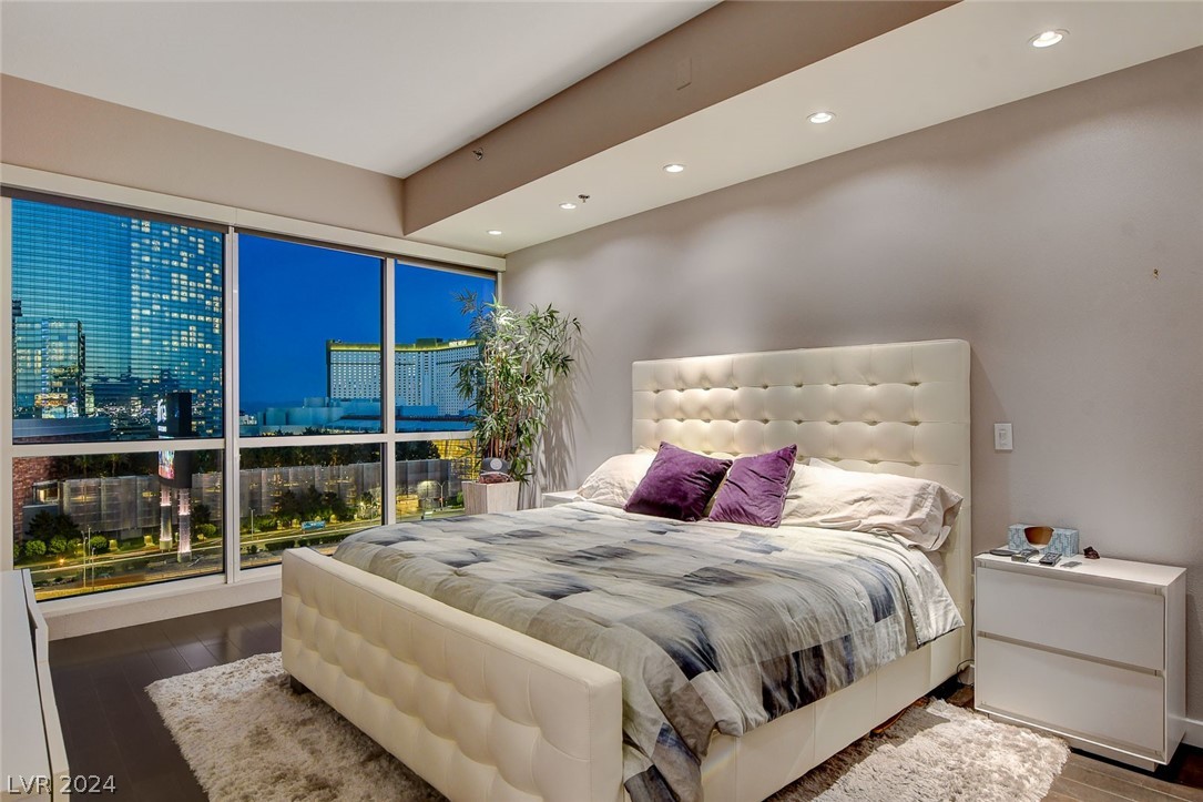 4525 Dean Martin Drive 1107