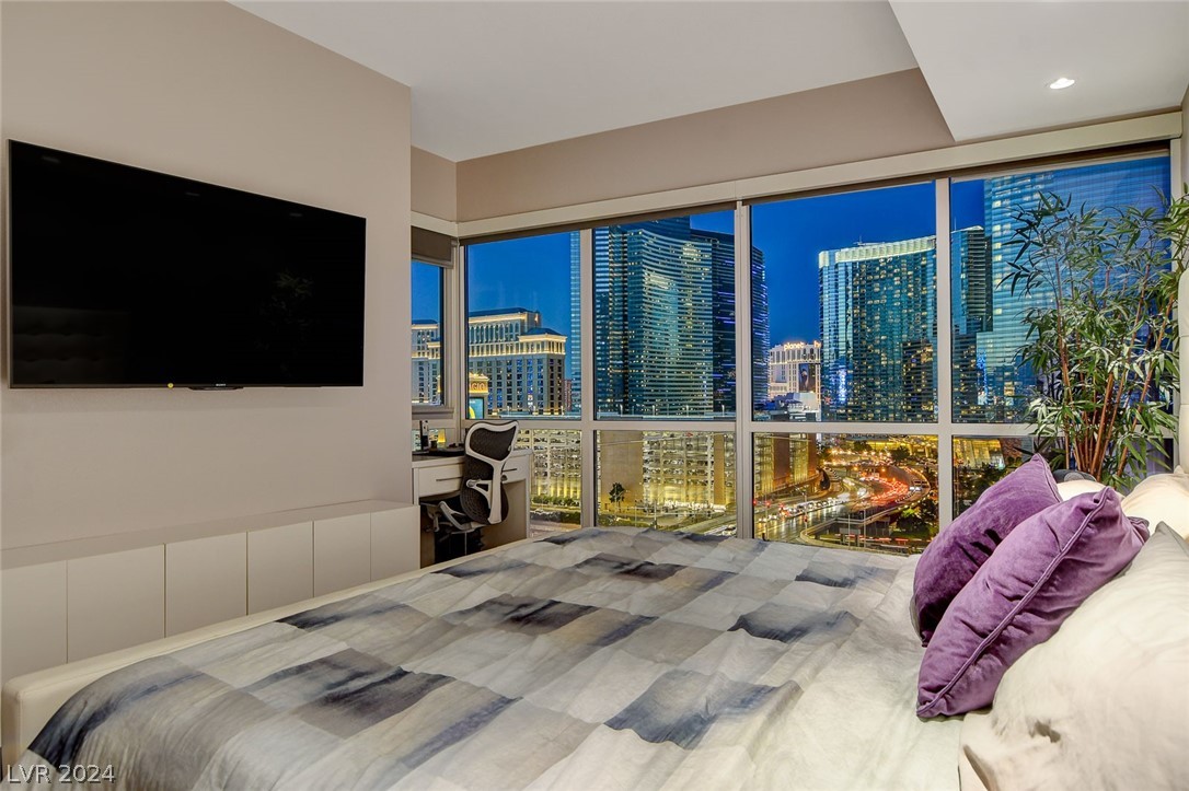 4525 Dean Martin Drive 1107