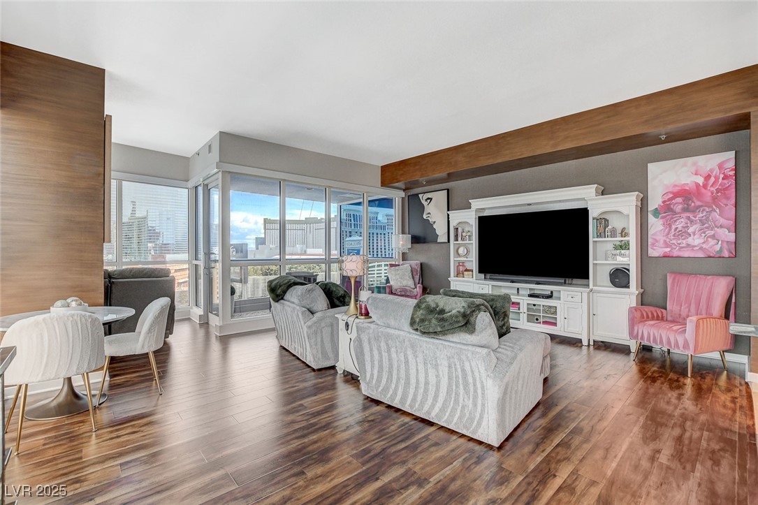 4525 Dean Martin Drive 1100