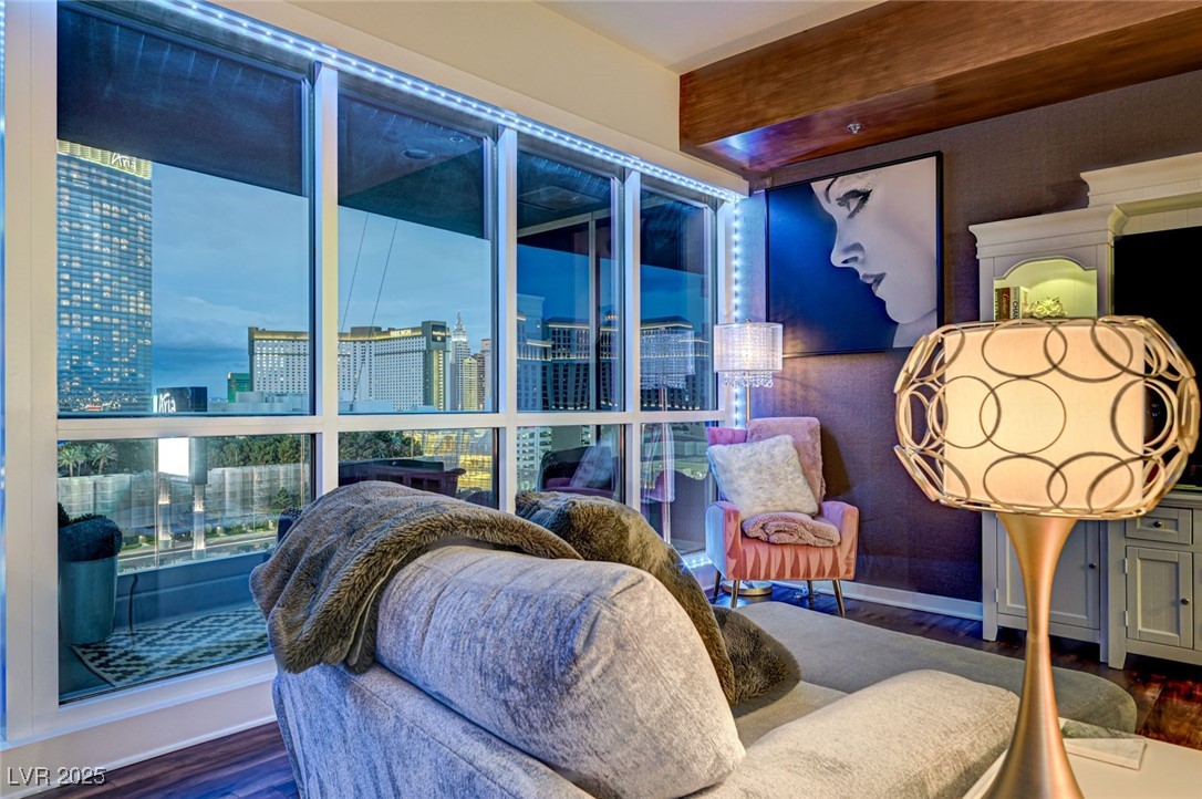 4525 Dean Martin Drive 1100