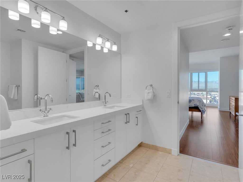 4525 Dean Martin Drive 3006