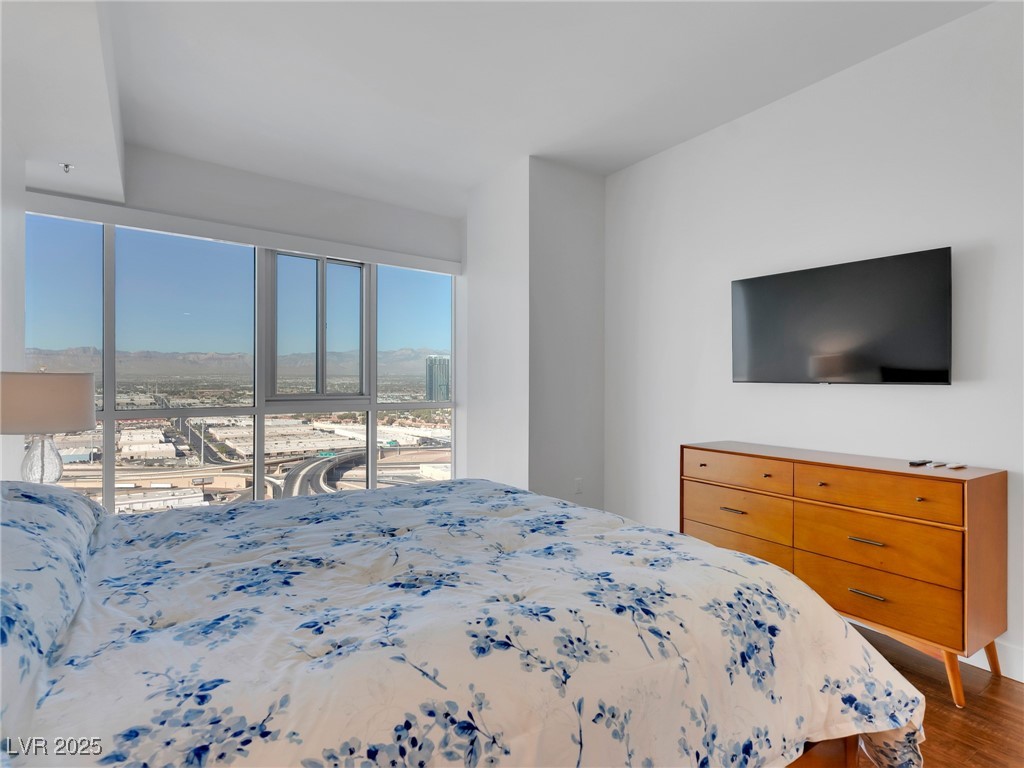 4525 Dean Martin Drive 3006