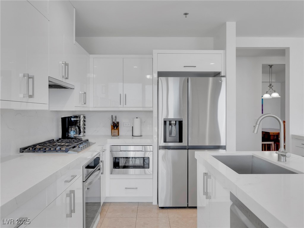 4525 Dean Martin Drive 3006