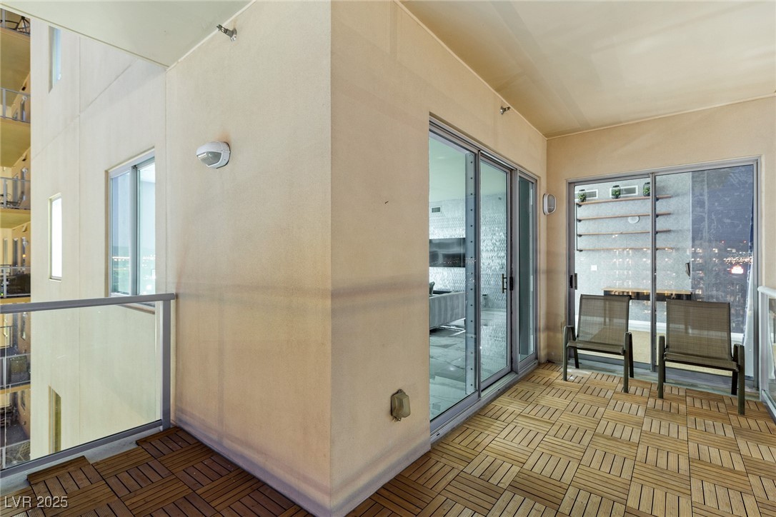 8255 South Las Vegas Boulevard 913