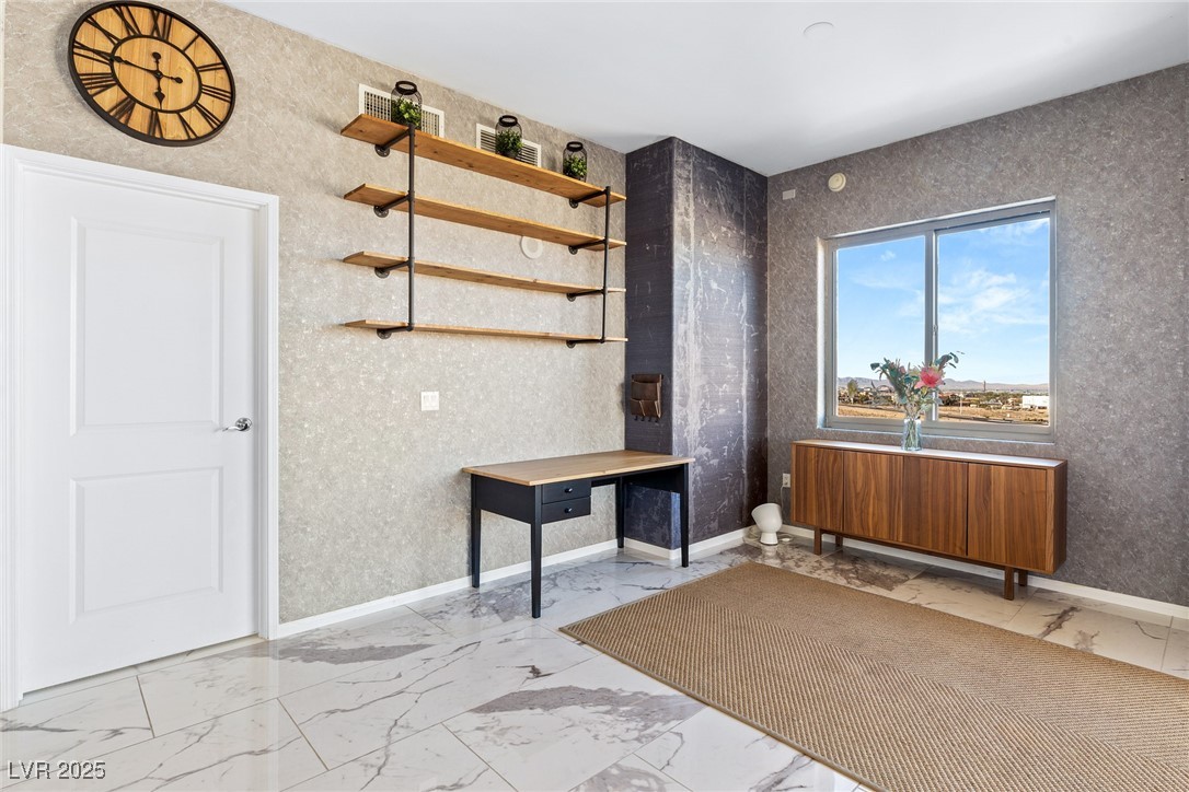 8255 South Las Vegas Boulevard 913