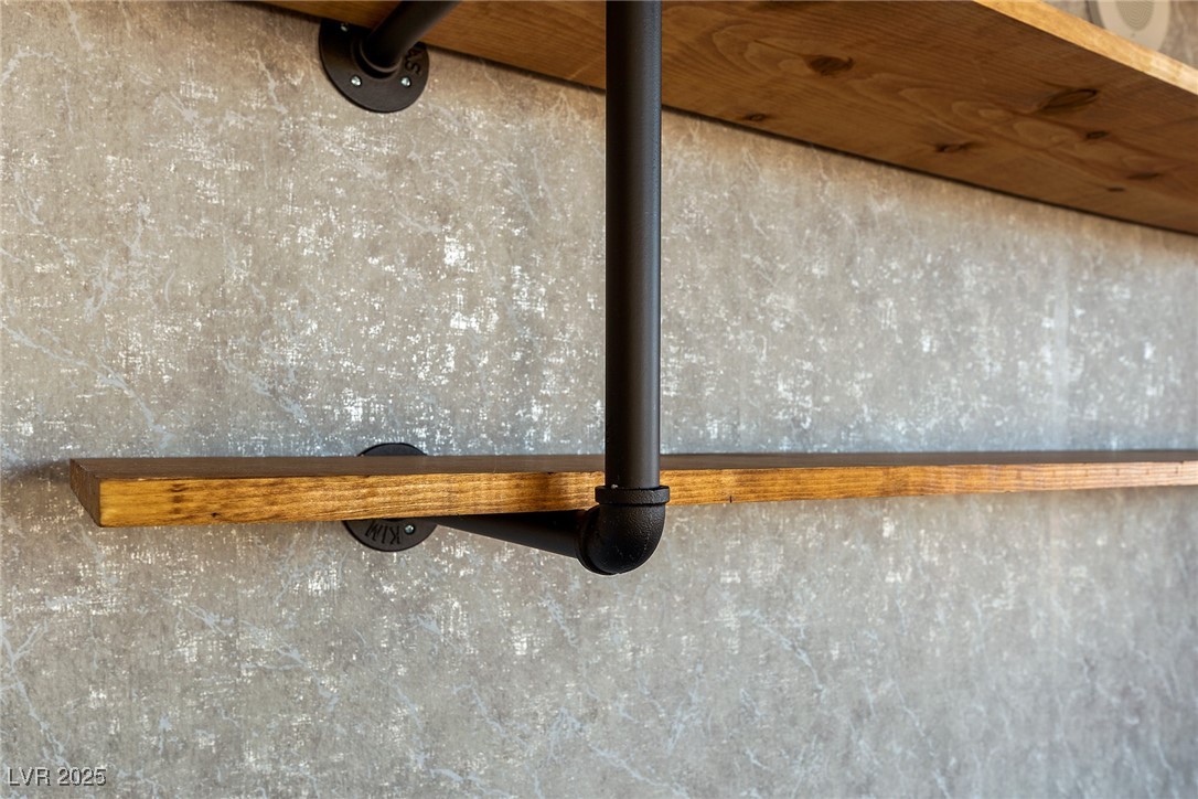 8255 South Las Vegas Boulevard 913