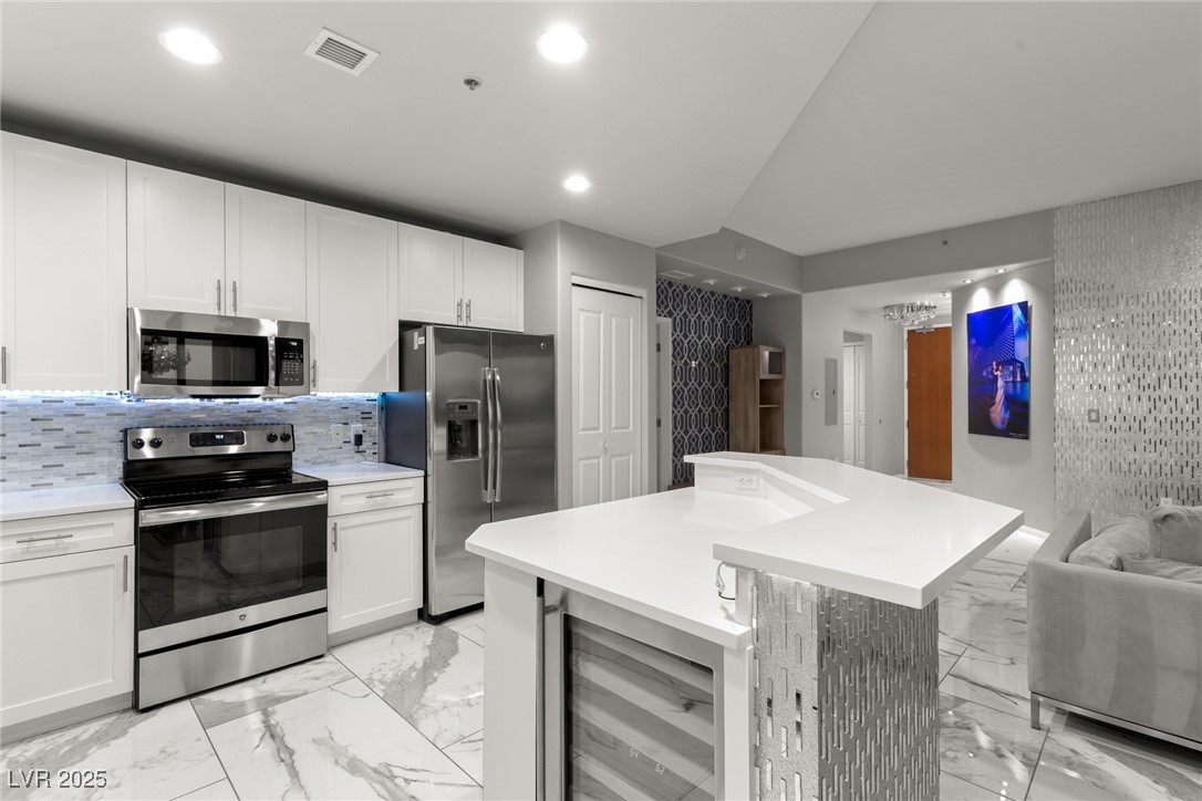 8255 South Las Vegas Boulevard 913