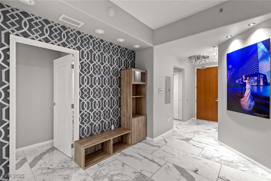 8255 South Las Vegas Boulevard 913