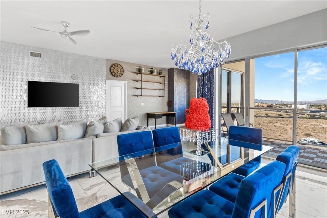 8255 South Las Vegas Boulevard 913