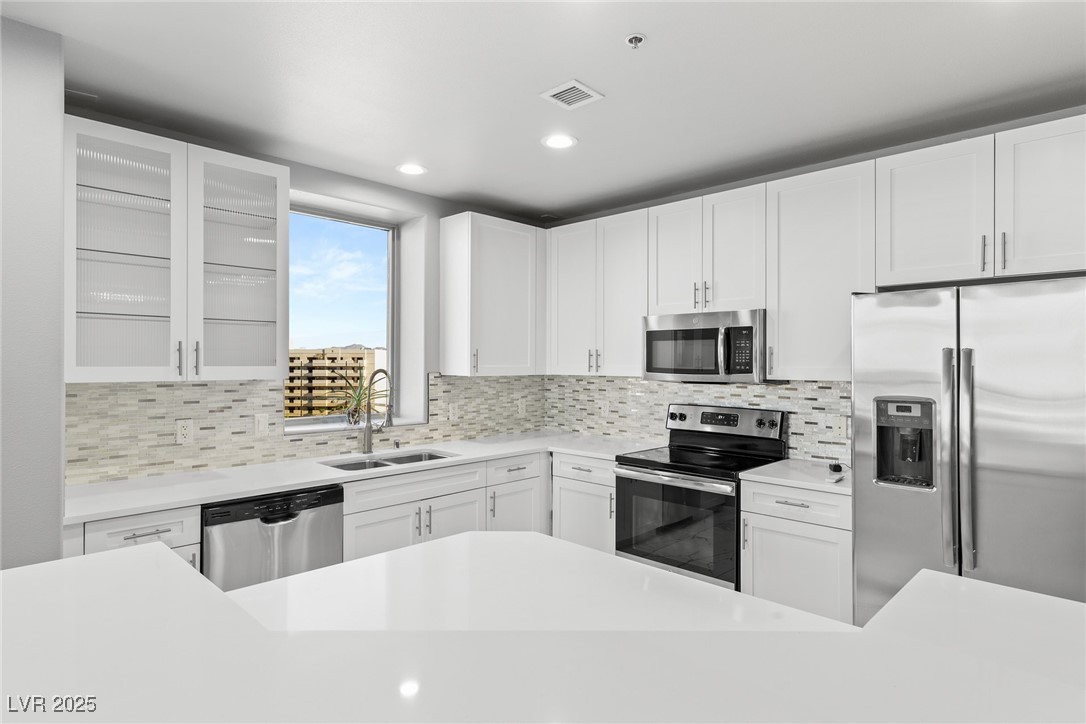 8255 South Las Vegas Boulevard 913