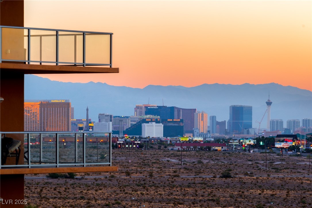 8255 South Las Vegas Boulevard 913