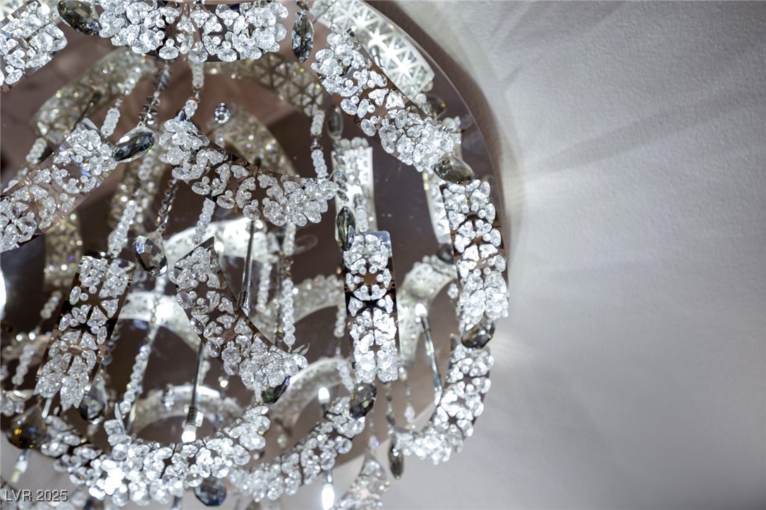 8255 South Las Vegas Boulevard 913