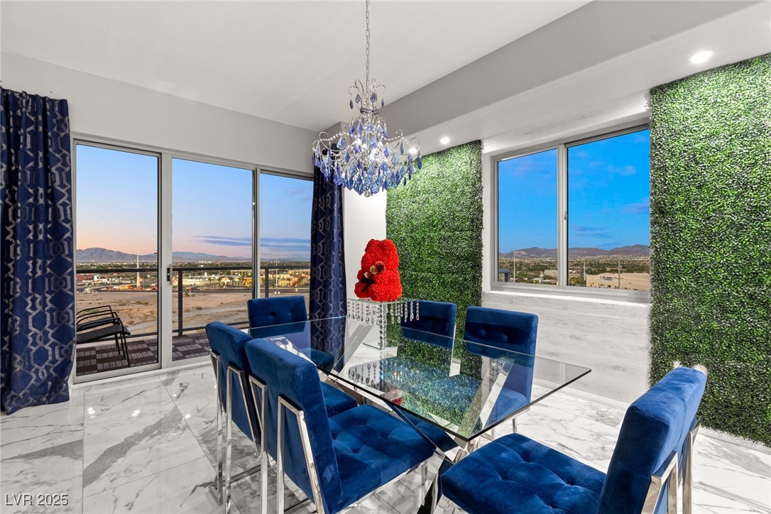 8255 South Las Vegas Boulevard 913