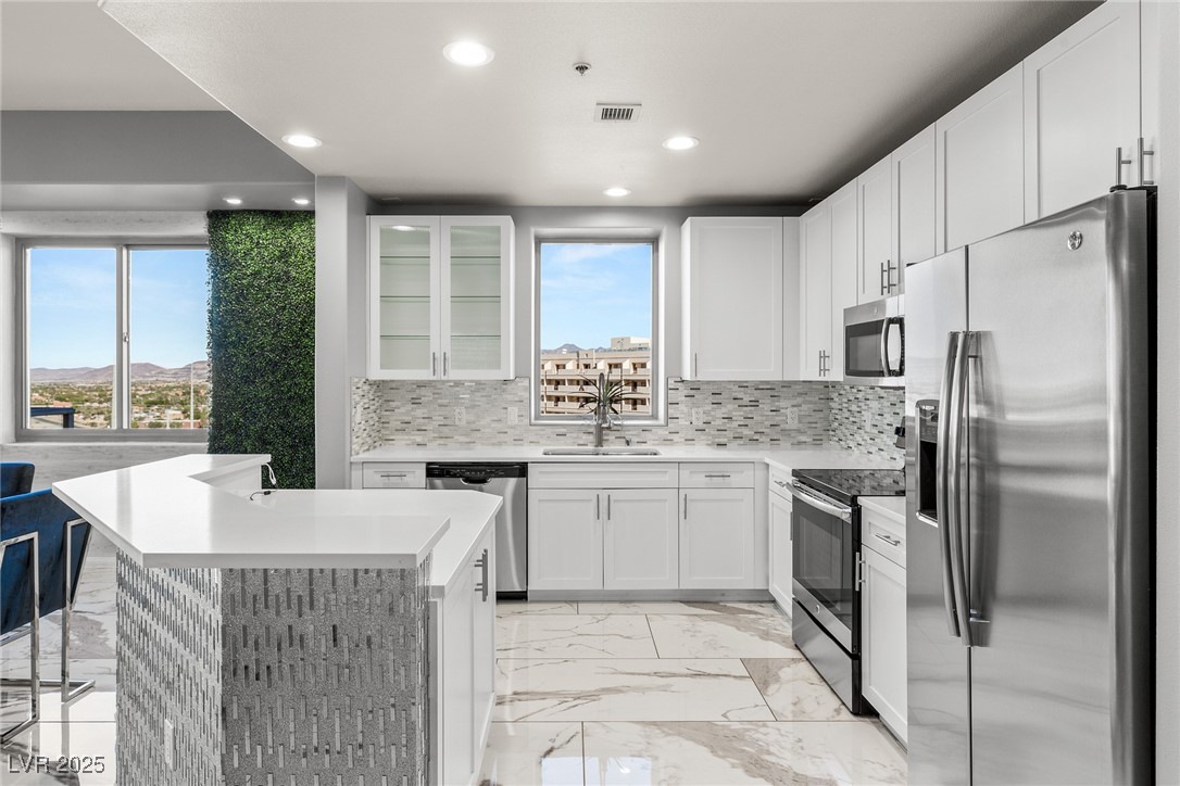 8255 South Las Vegas Boulevard 913