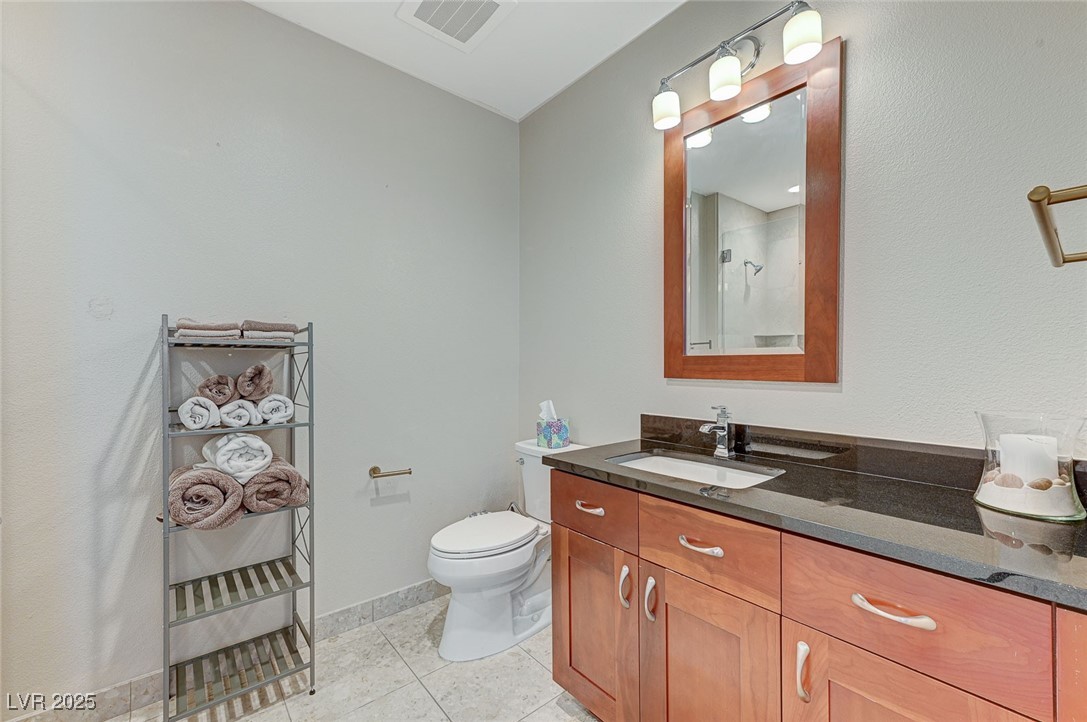 4525 Dean Martin Drive 1208