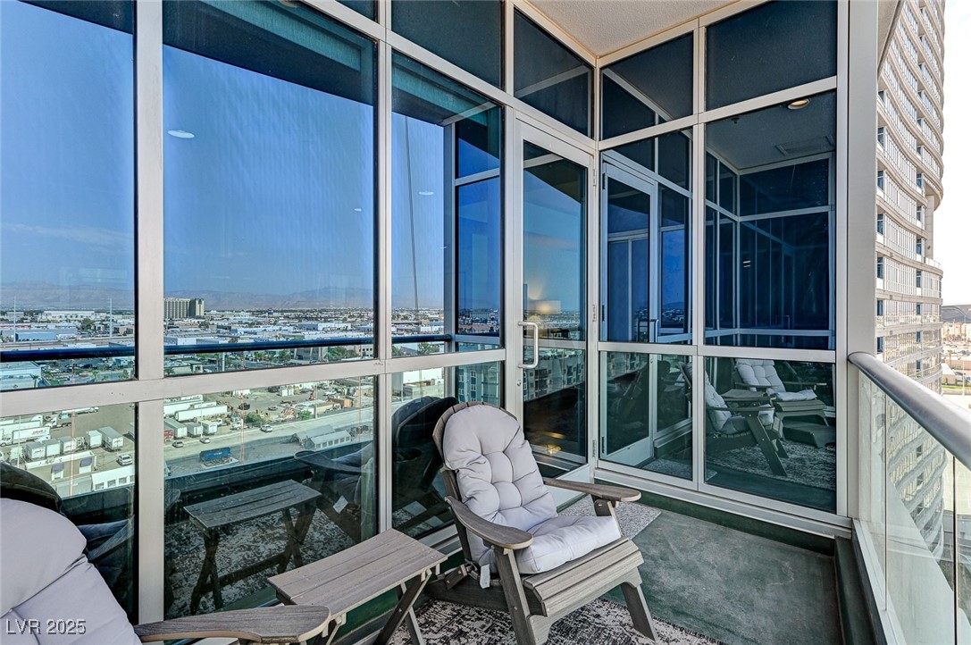 4525 Dean Martin Drive 1208