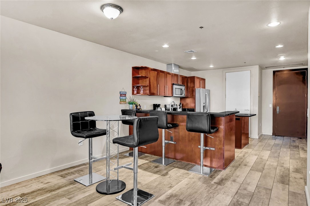 4575 Dean Martin Drive 711