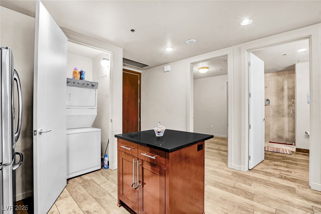 4575 Dean Martin Drive 711