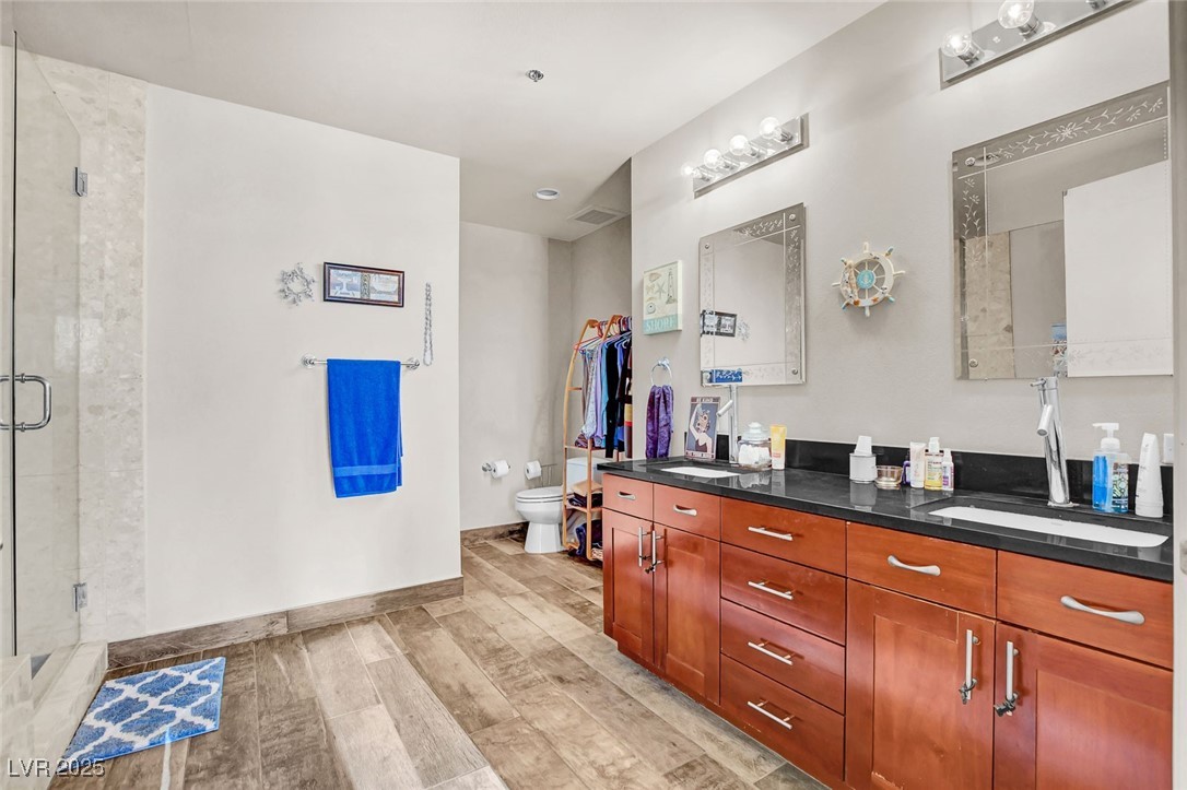 4575 Dean Martin Drive 711