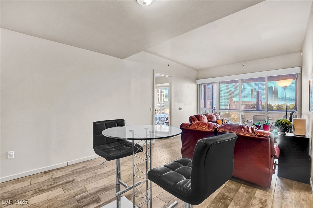 4575 Dean Martin Drive 711