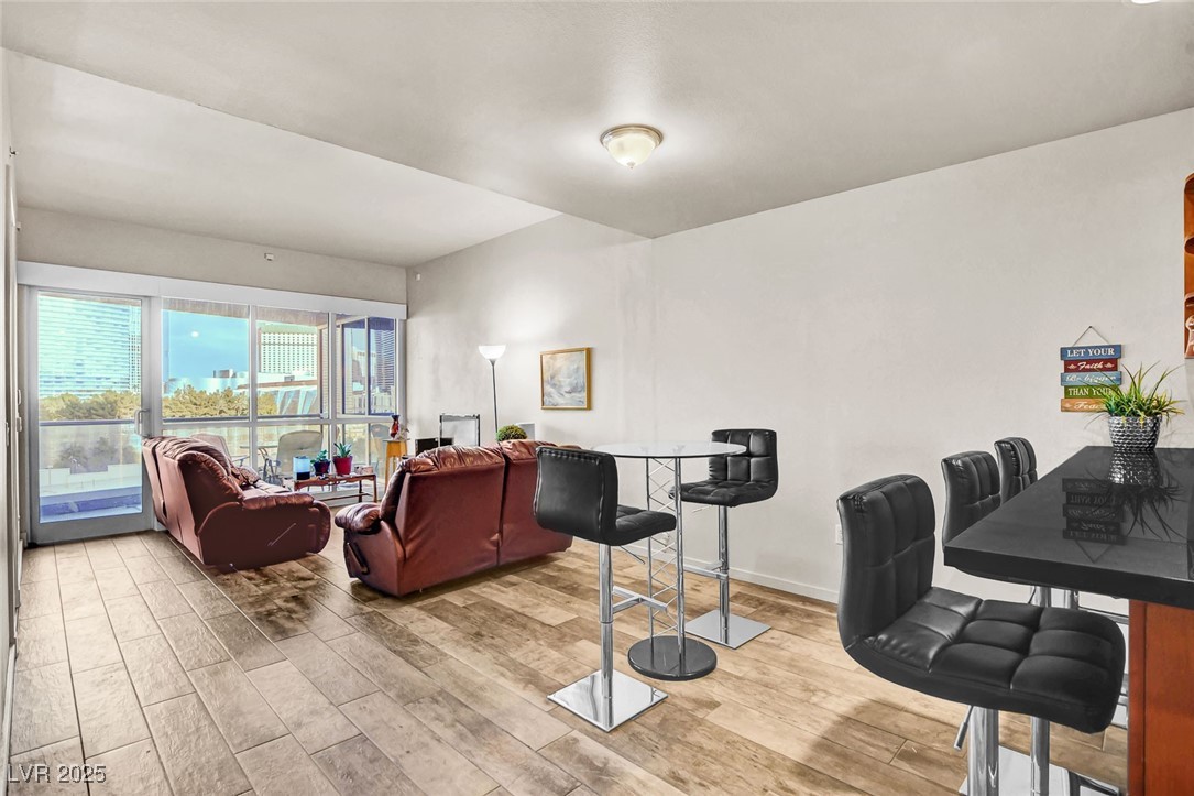 4575 Dean Martin Drive 711