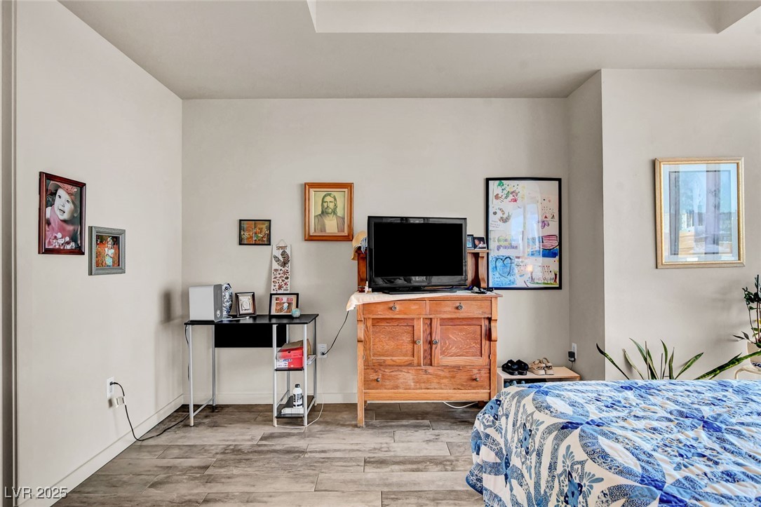 4575 Dean Martin Drive 711