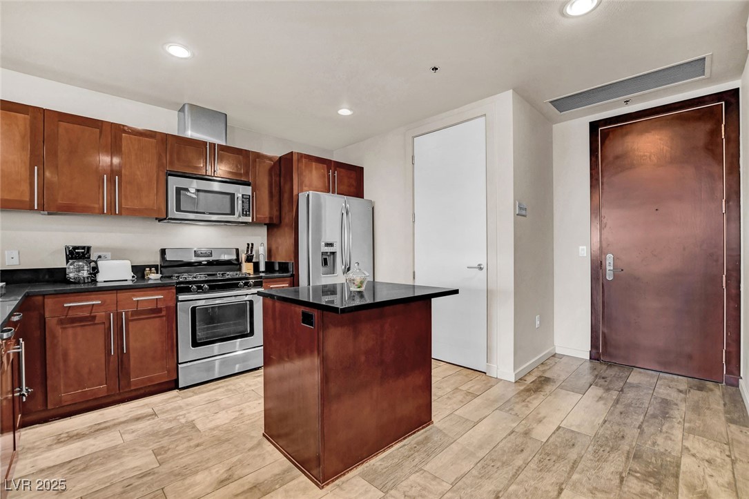 4575 Dean Martin Drive 711