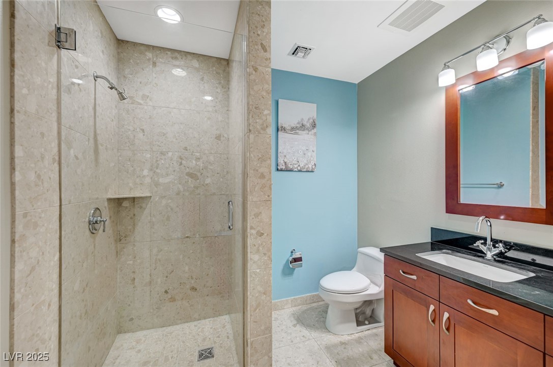 4575 Dean Martin Drive 806