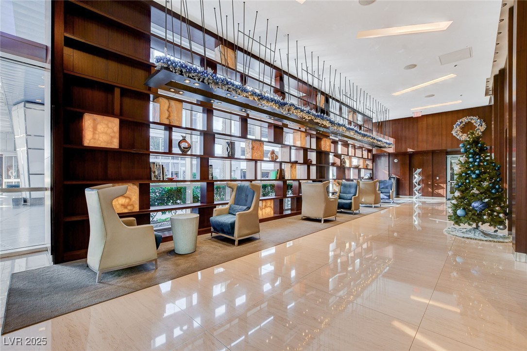 4575 Dean Martin Drive 806