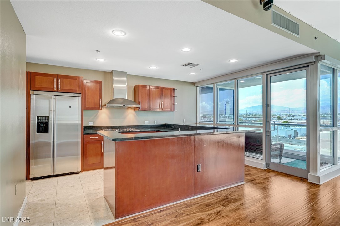 4575 Dean Martin Drive 806