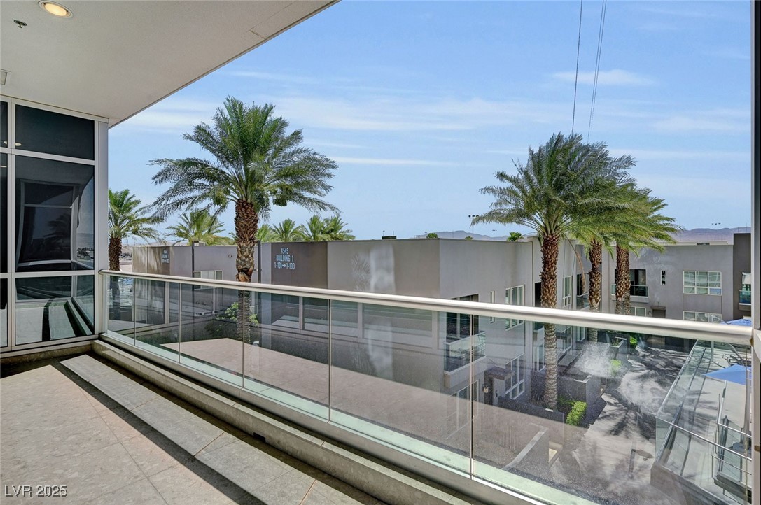 4525 Dean Martin Drive 306