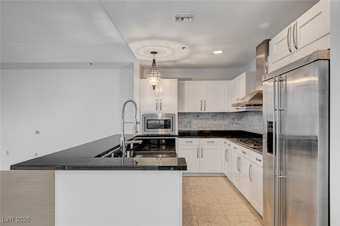 4525 Dean Martin Drive 900