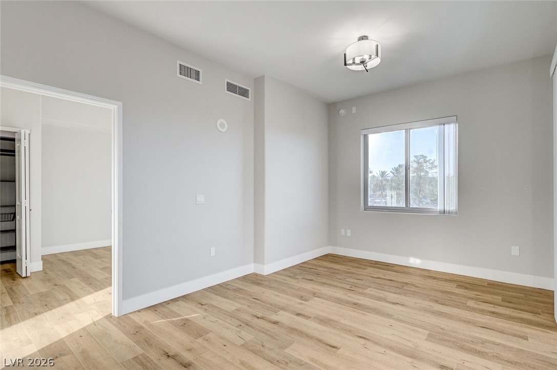 8255 Las Vegas Boulevard 201