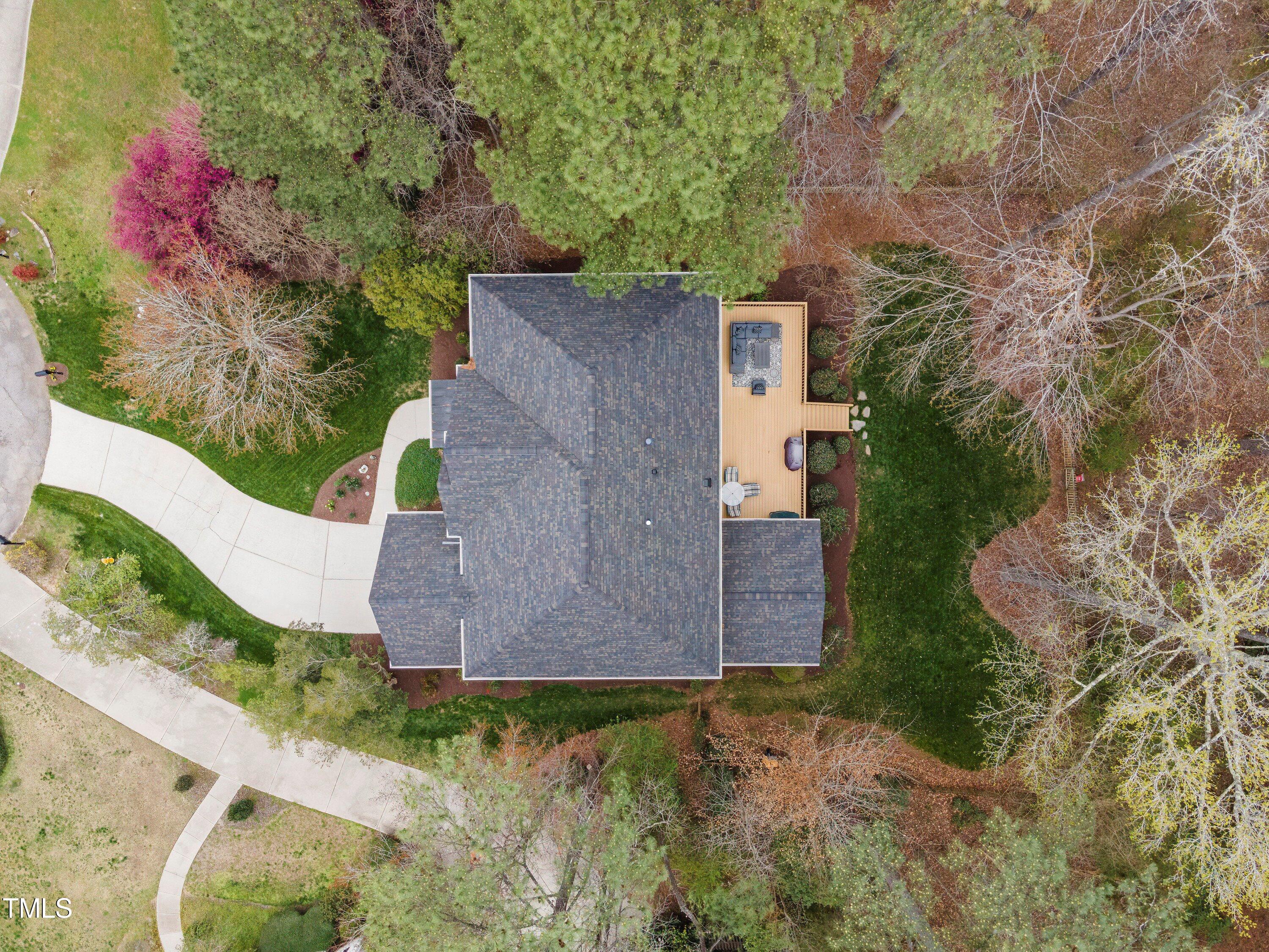 2504 Forest Lake Court