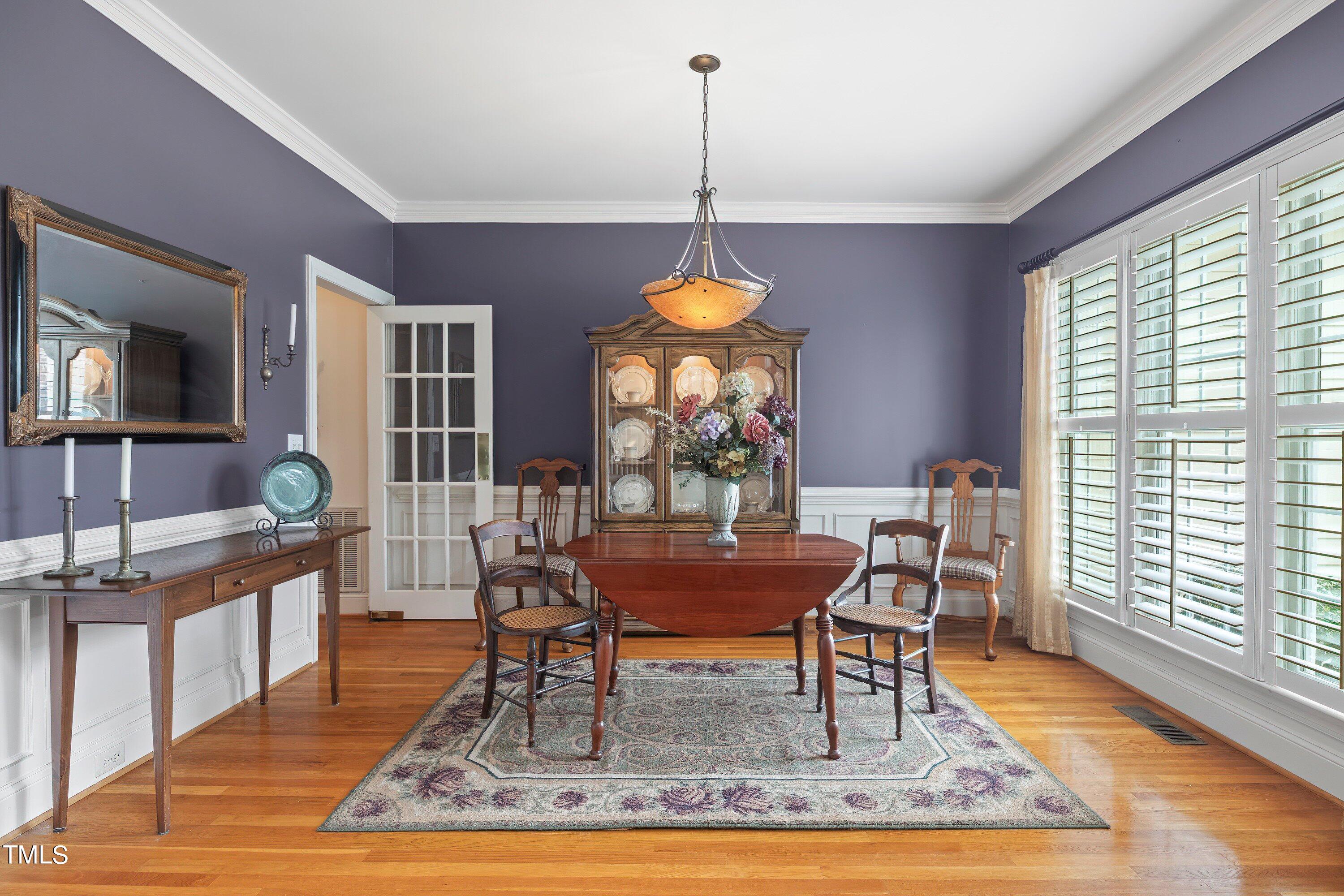 2504 Forest Lake Court